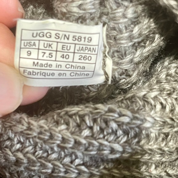 UGG Classic Cardy Boots Womens 9 Gray 1,3,7,3:S-1352 - Picture 9 of 9